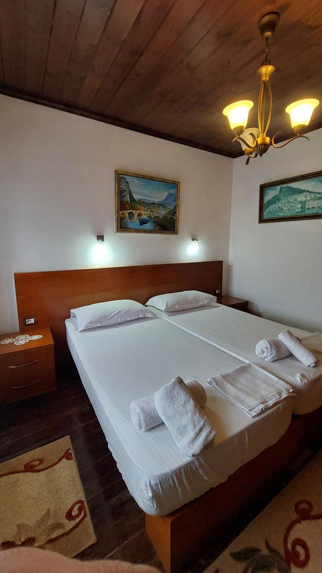 Old Town Hava Baci Hotel เบราท ภายนอก รูปภาพ