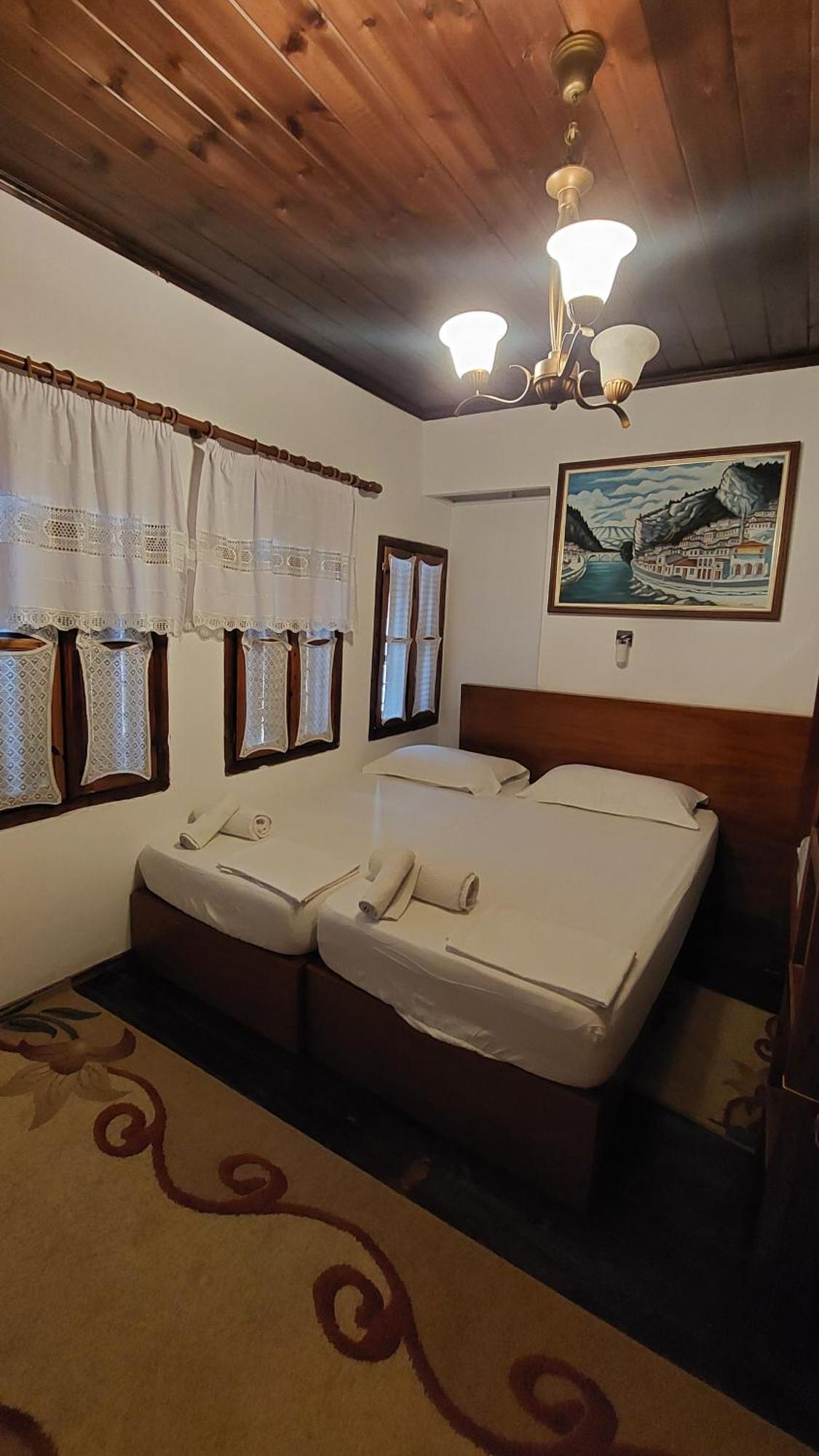 Old Town Hava Baci Hotel เบราท ภายนอก รูปภาพ