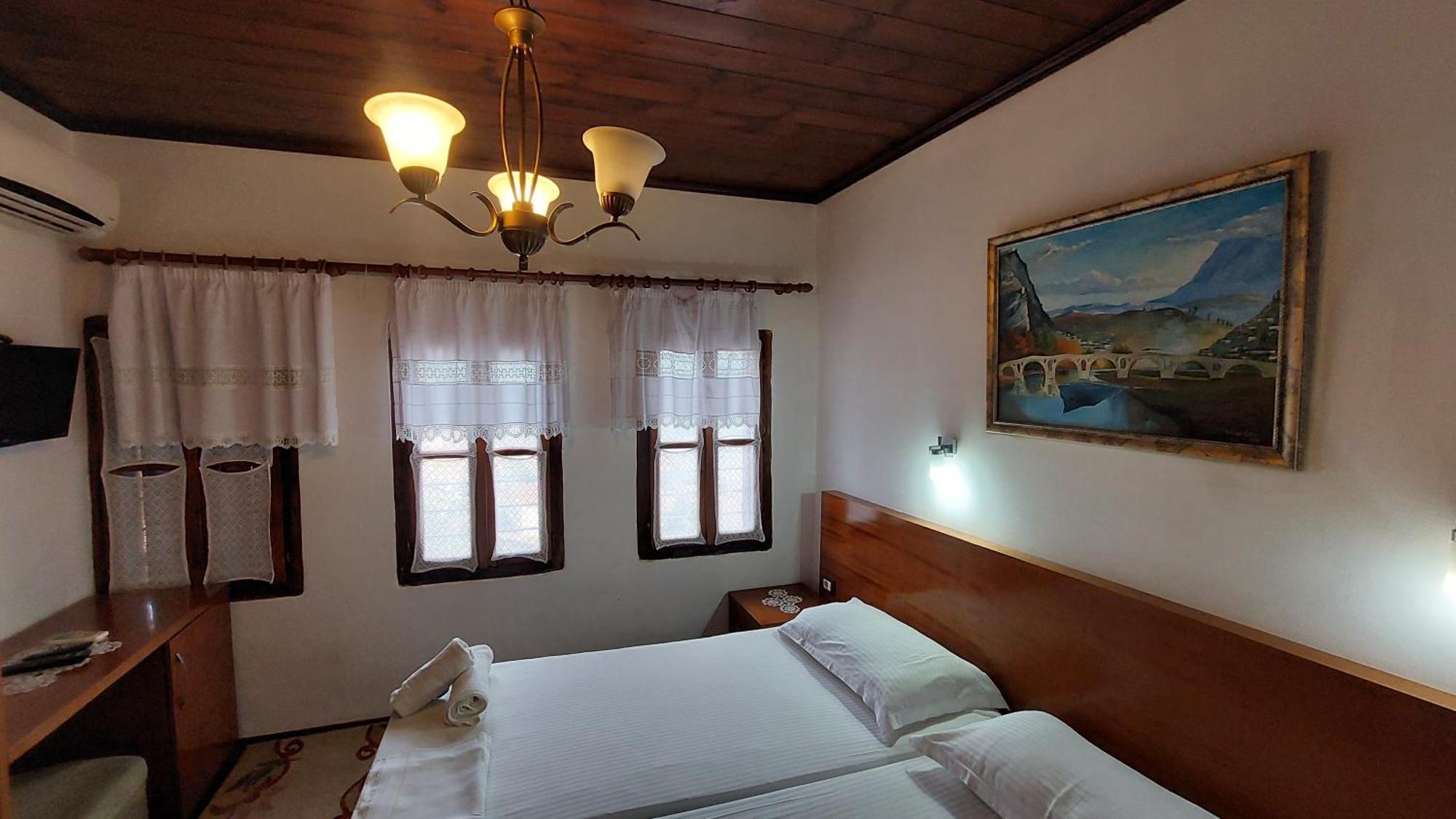 Old Town Hava Baci Hotel เบราท ภายนอก รูปภาพ